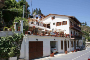 Отель ATRATSA Mountain Suites, Kalopanayiotis